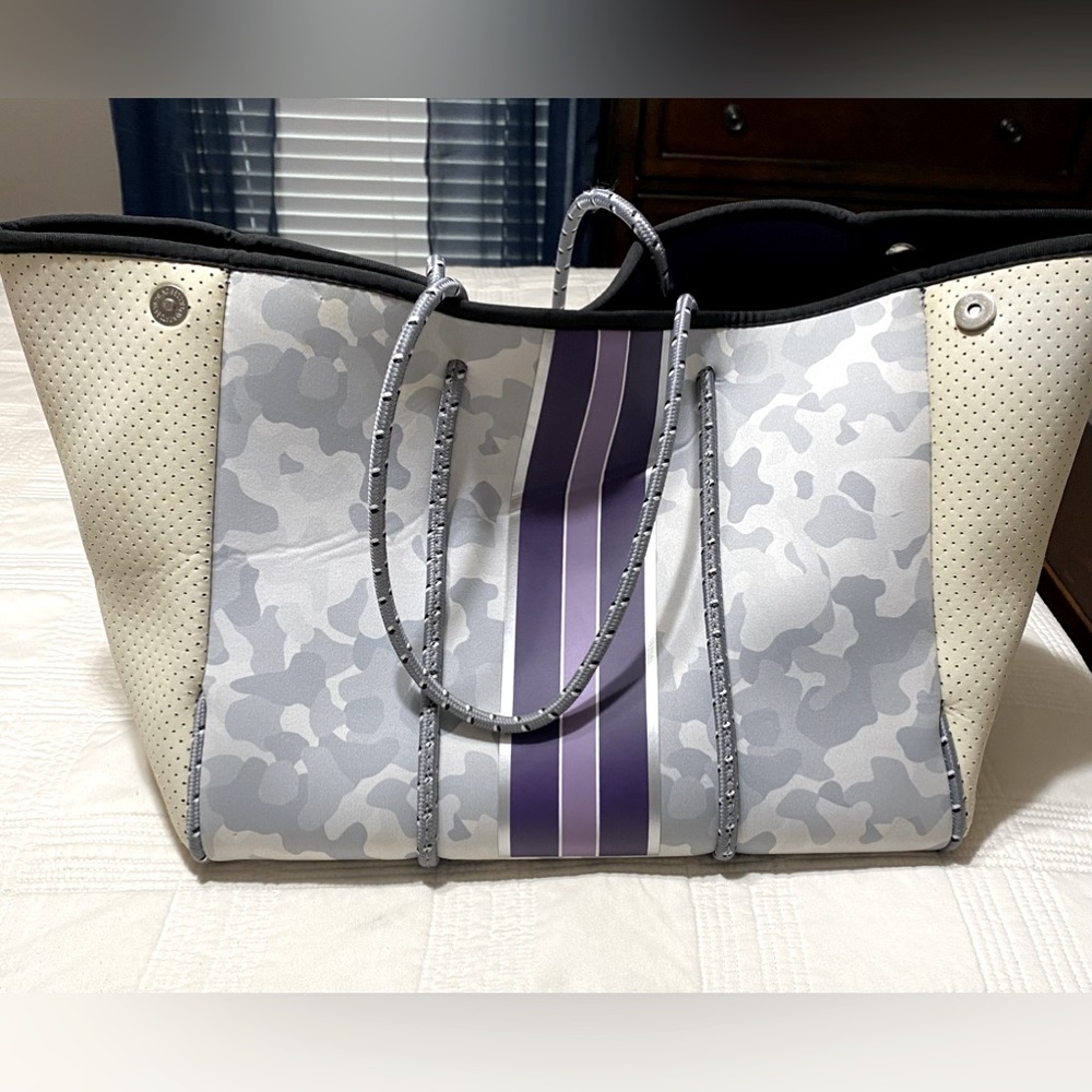Taylor Gray KENNI Neoprene Tote Purple Gray Ivory Camouflage  Large Expandable